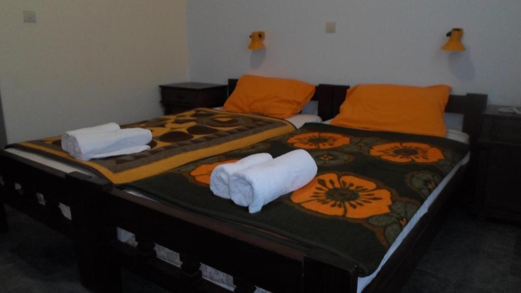 Kouros Hotel *